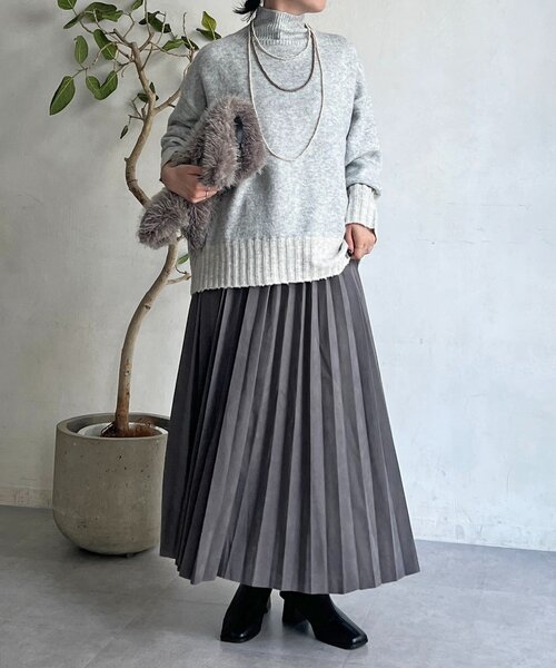 un dix cors（アンディコール）の「スエードプリーツスカート（スカート・レディース・チャコールグレー/アイボリー/ベージュ・FREE）」の15枚目の写真