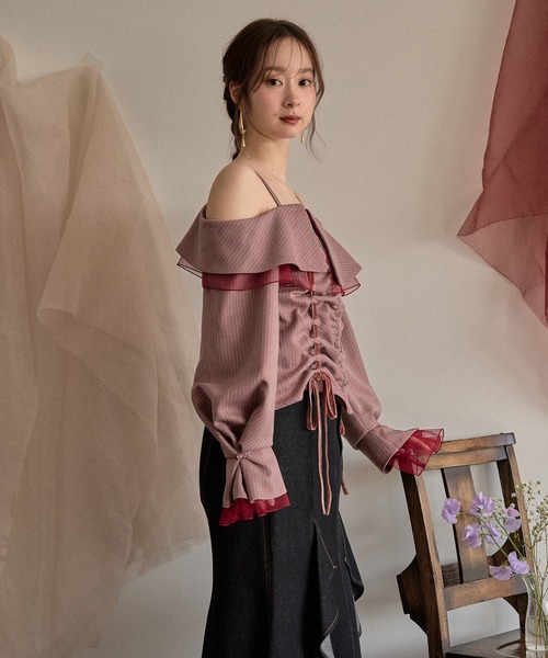 mideal(マイディール)の「frill offshoulder stitch ribbon tops / フリルオフショルダーステッチリボントップス(シャツ/ブラウス・レディース・ピンク/ブラウン/ブルー・FREE)」の15枚目の写真