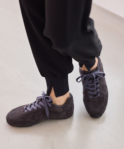 BARNYARDSTORM（バンヤードストーム）の「BARNYARDSTORM / スエードライトスニーカー【一部店舗限定】（スニーカー・レディース・ベージュ/チャコールグレー・S/M/L）」の17枚目の写真