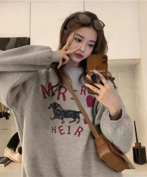 LAC-VERT（ラック・ヴェール）の「落書き風ドッグプルオーバー（スウェット・レディース・グレー/チャコールグレー・FREE）」の4枚目の写真