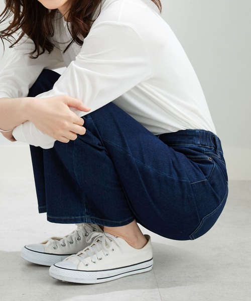 BELLUNA PLUS(ベルーナ)の「デニム素材美脚見えワイドパンツ68丈(その他パンツ・レディース・ネイビー/ケミカルウォッシュ/ブルー・MEDIUM/SMALL/X-LARGE/LARGE)」の7枚目の写真