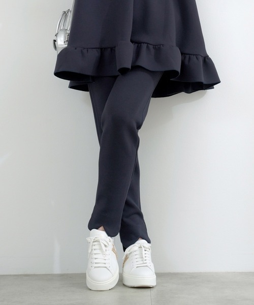 Liala×PG(リアラバイピージー)の「ダンボールニット スカラップヘム パンツ Liala×PG(その他パンツ・レディース・ブラック/アイボリー/ネイビー・S/XS)」の19枚目の写真