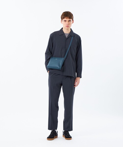 MACKINTOSH PHILOSOPHY(マッキントッシュ フィロソフィー)の「シンセティックシュリンクレザー 2WAYショルダーバッグ(ショルダーバッグ・メンズ・ブルー系その他7/ブラック/グレー系その他2・FREE)」の11枚目の写真