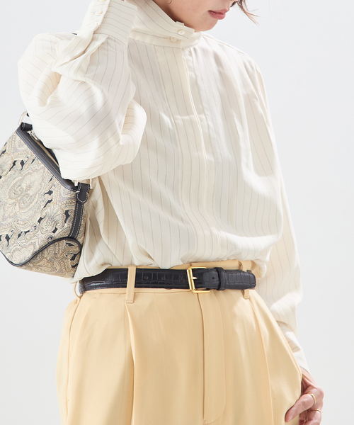 A PUPIL(アピューピル)の「【A PUPIL/ア ピューピル】別注 HNK RGLN BL STRIPES:ブラウス(シャツ/ブラウス・レディース・ネイビー/アイボリー・MEDIUM)」の2枚目の写真