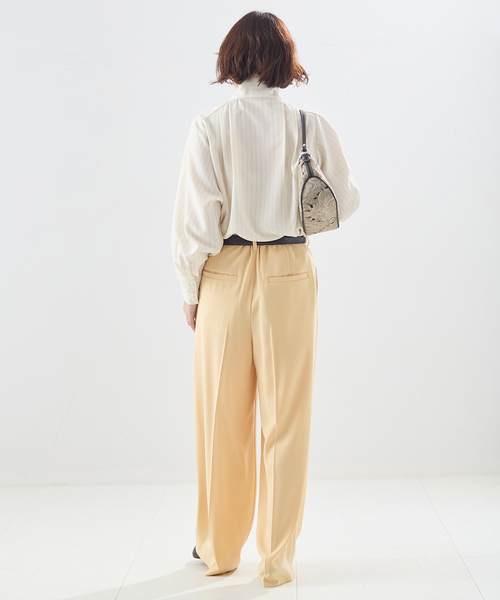 A PUPIL(アピューピル)の「【A PUPIL/ア ピューピル】別注 HNK RGLN BL STRIPES:ブラウス(シャツ/ブラウス・レディース・ネイビー/アイボリー・MEDIUM)」の5枚目の写真