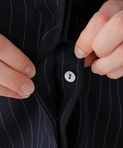 A PUPIL(アピューピル)の「【A PUPIL/ア ピューピル】別注 HNK RGLN BL STRIPES:ブラウス(シャツ/ブラウス・レディース・ネイビー/アイボリー・MEDIUM)」の21枚目の写真
