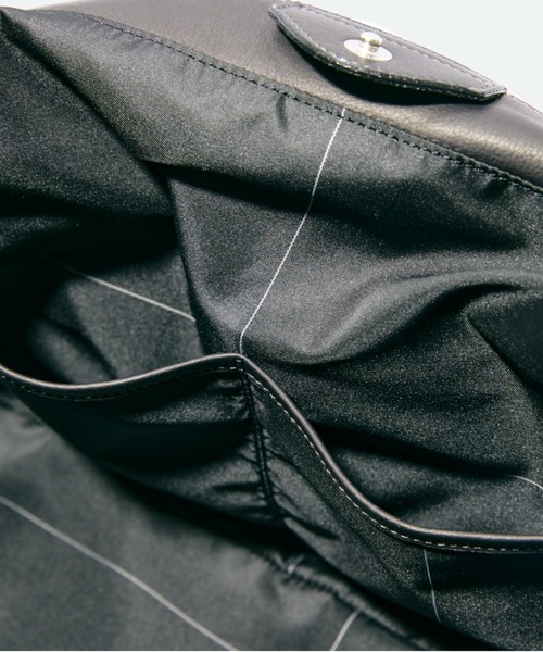 aniary(アニアリ)の「トートバッグ(リアリティレザー)(トートバッグ・メンズ・チャコールグレー/ブラック・FREE)」の11枚目の写真