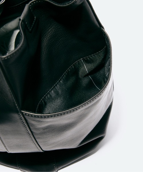 aniary(アニアリ)の「トートバッグ(リアリティレザー)(トートバッグ・メンズ・チャコールグレー/ブラック・FREE)」の13枚目の写真