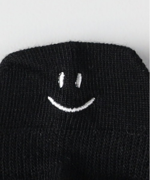 Right-on（ライトオン）の「BASIC SOCKS(ベーシックソックス)Ａスマイル刺繍ソックス（ソックス/靴下・レディース・ブラック/オフホワイト/グレー/イエロー/ピンク・フリー）」の18枚目の写真
