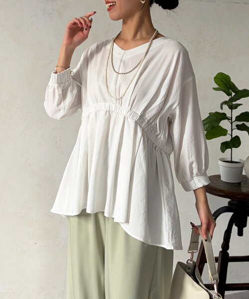 Chez toi（シェトワ）の「ギャザーペプラムチュニック（シャツ/ブラウス・レディース・オレンジ/ホワイト/ブラック・FREE）」の4枚目の写真