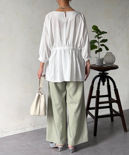 Chez toi（シェトワ）の「ギャザーペプラムチュニック（シャツ/ブラウス・レディース・オレンジ/ホワイト/ブラック・FREE）」の11枚目の写真