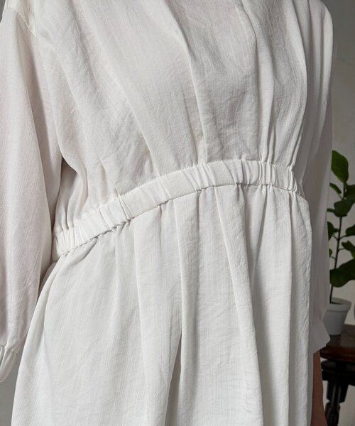 Chez toi（シェトワ）の「ギャザーペプラムチュニック（シャツ/ブラウス・レディース・オレンジ/ホワイト/ブラック・FREE）」の16枚目の写真