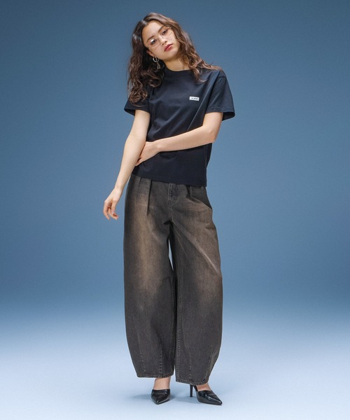X-girl（エックスガール）の「TUCK WIDE LEG DENIM PANTS（デニムパンツ・レディース・ブラウン/ライトインディゴブルー・S/M）」の20枚目の写真