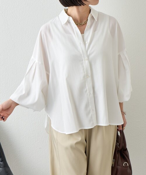 Jena espace merveilleux（ジェナ　エスパスメルヴェイユ）の「袖タックドルマンシャツ（シャツ/ブラウス・レディース・ベージュ/ネイビー/オフホワイト・FREE）」の15枚目の写真