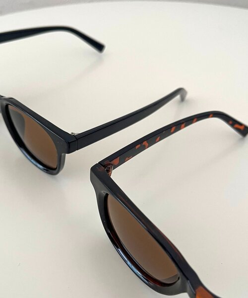 prose verse(プロズヴェール)の「ウェリントンサングラス(サングラス・レディース・ブラック/ブラック系その他/ブラウン・FREE)」の6枚目の写真