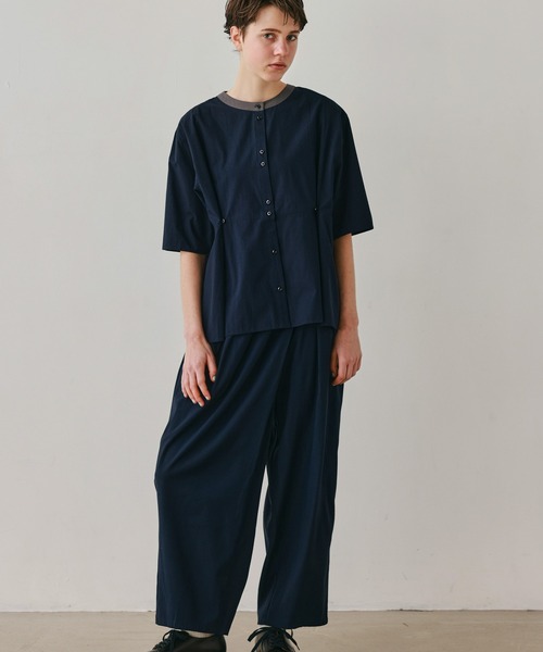 Kelen(ケレン)の「「KELEN / ケレン」クレリックバンドカラーコットンブラウス(シャツ/ブラウス・レディース・ライトグレー/ネイビー/ライトベージュ/オフホワイト・M/S)」の13枚目の写真