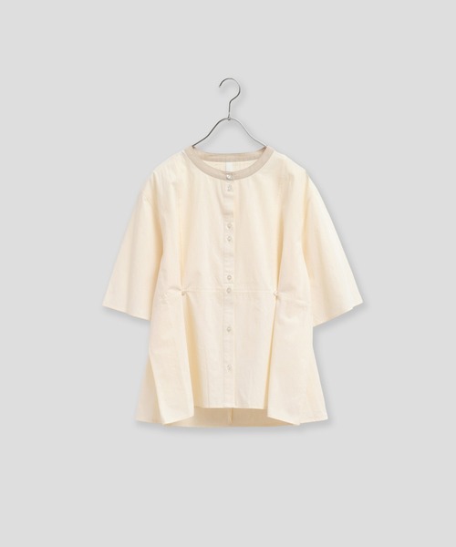 Kelen(ケレン)の「「KELEN / ケレン」クレリックバンドカラーコットンブラウス(シャツ/ブラウス・レディース・ライトグレー/ネイビー/ライトベージュ/オフホワイト・M/S)」の11枚目の写真