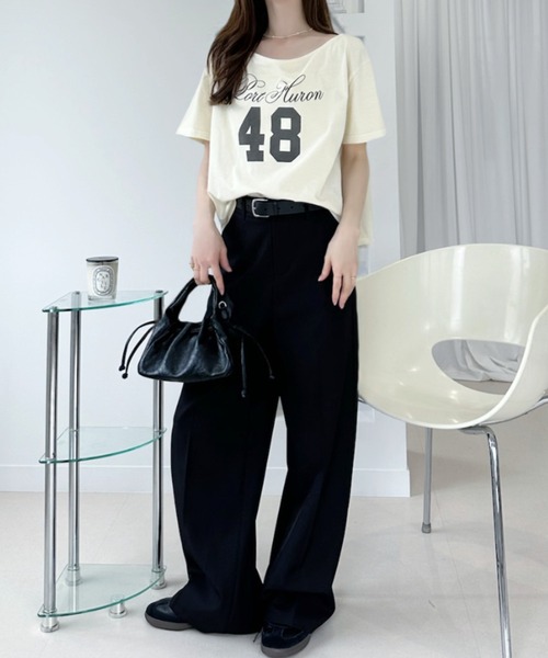 Ada.(エイダ)の「【ヴィンテージライク】綿100% ピグメント加工 カレッジ ロゴ ショート丈 オフショル Tシャツ(Tシャツ/カットソー・レディース・アイボリー/グレー/チャコール・FREE)」の21枚目の写真