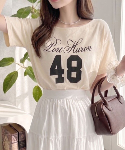 Ada.(エイダ)の「【ヴィンテージライク】綿100% ピグメント加工 カレッジ ロゴ ショート丈 オフショル Tシャツ(Tシャツ/カットソー・レディース・アイボリー/グレー/チャコール・FREE)」の8枚目の写真