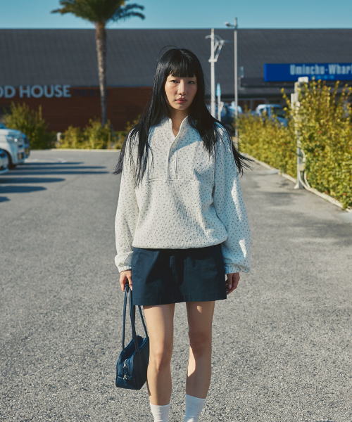 AFTERHOURS(アフターアワーズ)の「FLORAL WAFFLE TOP (WHITE)(ナイロンジャケット・レディース・ホワイト・FREE)」の1枚目の写真