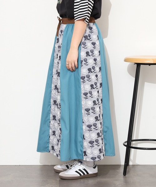 Emago(イマゴ)の「EMAGO 2色北欧花刺繍スカート(スカート・レディース・ネイビー/グレー・FREE)」の18枚目の写真