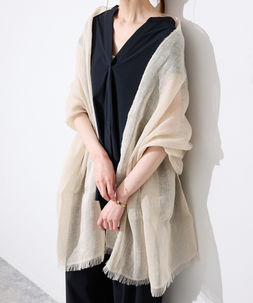 SLOBE IENA（スローブイエナ）の「SLOBE IENA ストール（ストール/ショール・レディース・ベージュ/ピンク/カーキ・FREE）」の9枚目の写真