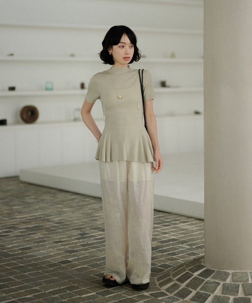 LAULEN(ローレン)の「bottle neck peplum knit tops /ボトルネックペプラム半袖ニットトップス(ニット/セーター・レディース・レッド/ブラック/アイボリー/ベージュ・FREE)」の11枚目の写真
