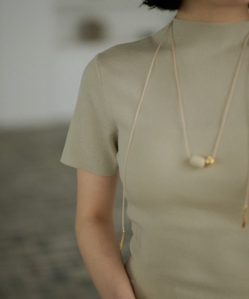 LAULEN(ローレン)の「bottle neck peplum knit tops /ボトルネックペプラム半袖ニットトップス(ニット/セーター・レディース・レッド/ブラック/アイボリー/ベージュ・FREE)」の17枚目の写真