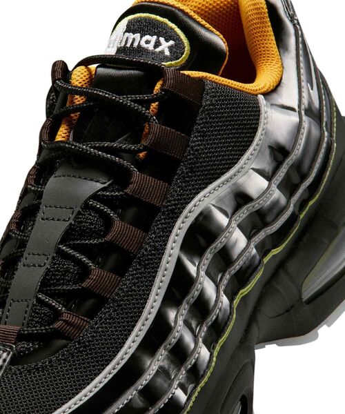 NIKE（ナイキ）の「ナイキ エア マックス 95 "Big Bubble" メンズシューズ / Nike Air Max 95 "Big Bubble" Men's Shoes IR5901-010 Black（スニーカー・メンズ・ブラック・30/24/24.5/25/29.5/25.5/26/26.5/27/27.5/28/28.5/29）」の16枚目の写真
