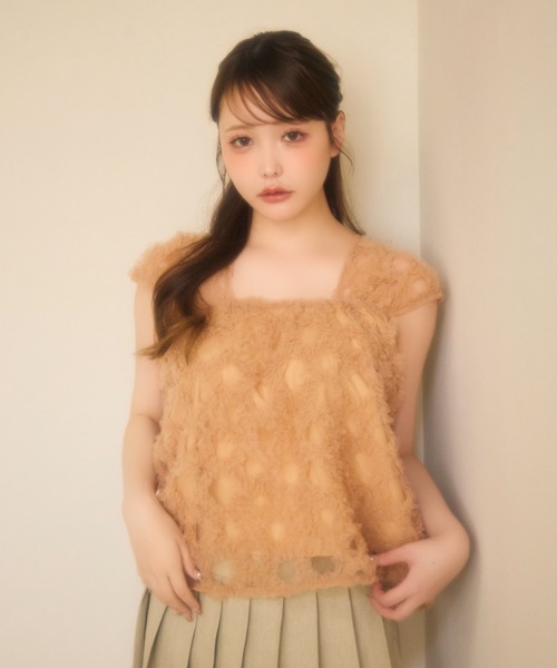 miune(ミューヌ)の「チュールトップス(タンクトップ・レディース・アイボリー/ベージュ・FREE)」の1枚目の写真