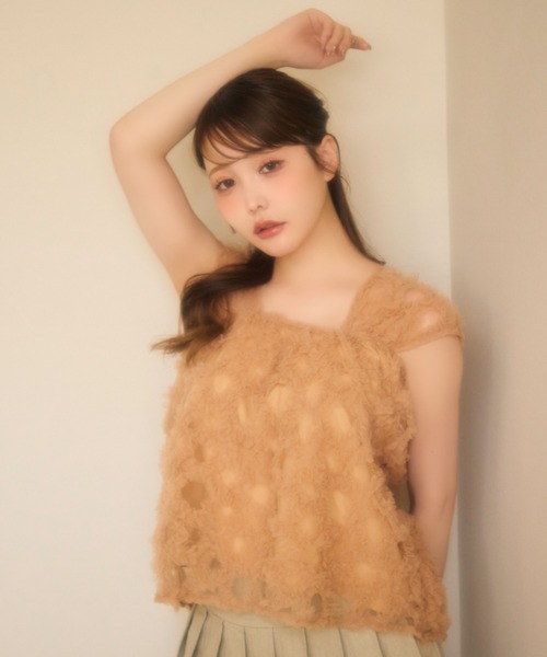 miune(ミューヌ)の「チュールトップス(タンクトップ・レディース・アイボリー/ベージュ・FREE)」の8枚目の写真