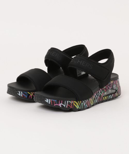 SKECHERS(スケッチャーズ)の「【SKECHERS】UNO-SEA OF LOVE(サンダル・レディース・ブラック×ブラック/ホワイト・25.0cm/24.0cm/23.0cm)」の2枚目の写真
