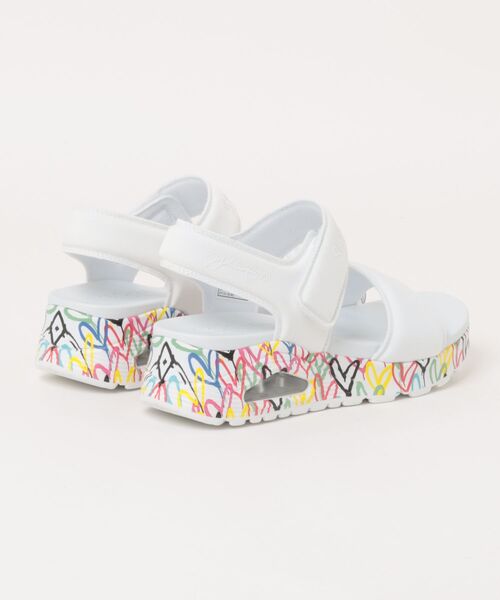 SKECHERS(スケッチャーズ)の「【SKECHERS】UNO-SEA OF LOVE(サンダル・レディース・ブラック×ブラック/ホワイト・25.0cm/24.0cm/23.0cm)」の4枚目の写真