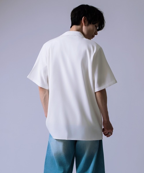 Crownor(クラウノアー)の「シアーカットジャガード オープンカラー 半袖シャツ(シャツ/ブラウス・メンズ・ブラック/ホワイト・LARGE/MEDIUM)」の5枚目の写真
