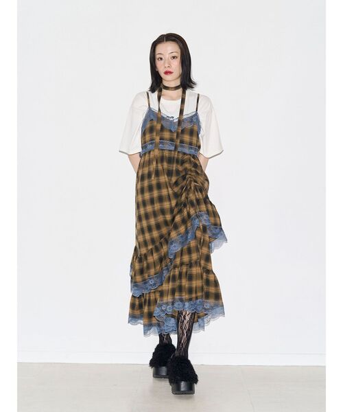 jouetie（ジュエティ）の「レースドッキングアシメヘムキャミワンピース（ワンピース・レディース・イエロー/レッド/ブラック・FREE）」の2枚目の写真
