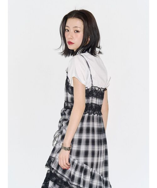jouetie(ジュエティ)の「レースドッキングアシメヘムキャミワンピース 夏服 デート服(ワンピース・レディース・イエロー/レッド/ブラック・FREE)」の6枚目の写真
