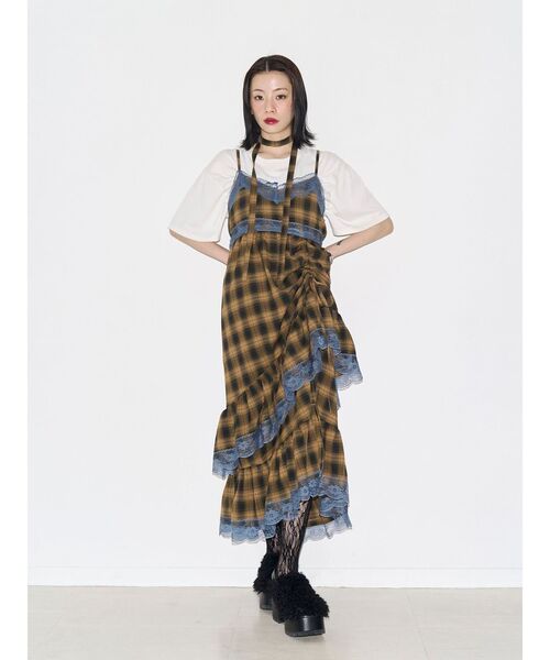 jouetie（ジュエティ）の「レースドッキングアシメヘムキャミワンピース（ワンピース・レディース・イエロー/レッド/ブラック・FREE）」の17枚目の写真