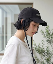 MILLION CARATS（ミリオンカラッツ）の「【撥水・サイズ調整可能・取り外し可能ストラップ付き】《JOliJOli/ジョリジョリ》- レイニーサニーデイ撥水キャップ -雨の日も晴れの日も頼れる、大人のレディースロゴ刺繍キャップ（キャップ）」