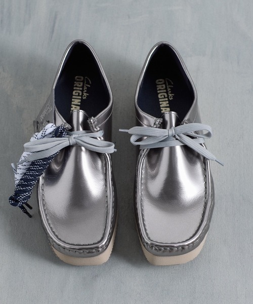 Clarks(クラークス)の「WALLABEE 2604 26186501(モカシン/デッキシューズ・メンズ・シルバー・8/7h/7/6h/9/8h)」の5枚目の写真