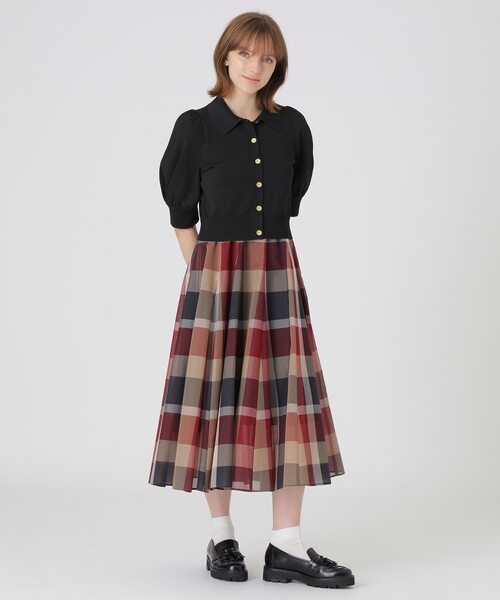 BLUE LABEL CRESTBRIDGE(ブルーレーベルクレストブリッジ)の「エアーライトニットカーディガン(シャツ/ブラウス・レディース・ダークネイビー/オフホワイト・38)」の9枚目の写真