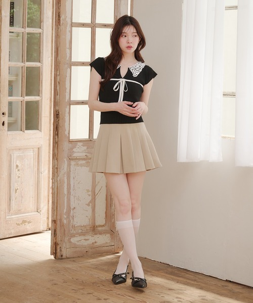 fupel（フぺル）の「lace collar knit tops / レース襟ニットトップス（ニット/セーター・レディース・ブラック/アイボリー・FREE）」の4枚目の写真
