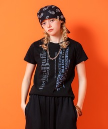 a.p.o.v. クロップド丈クラックY2K全面プリントTシャツ(レディース)