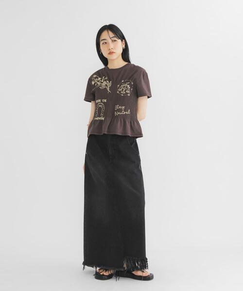 KBF（ケイビーエフ）の「シャーリングデザインプリントTEE（Tシャツ/カットソー・レディース・アイボリー/ブルー/ブラウン・ONE）」の16枚目の写真