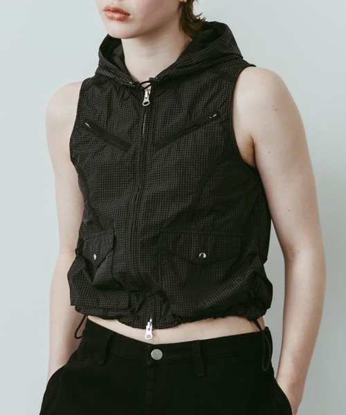 Knuth Marf(クヌースマーフ)の「【Knuth Marf】nylon hoodie(ベスト・レディース・ライトグリーン/ブラック・FREE)」の1枚目の写真