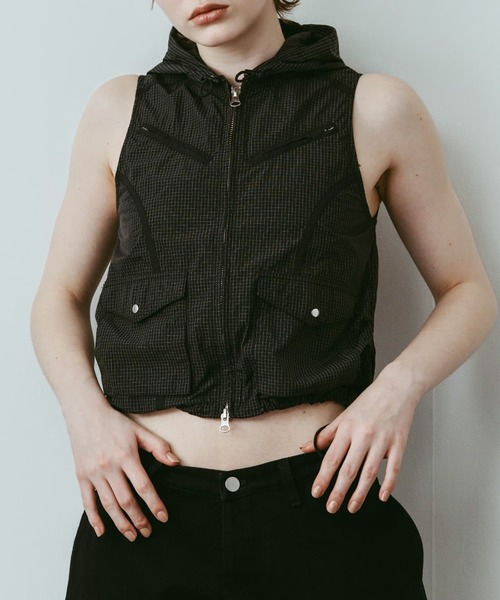 Knuth Marf(クヌースマーフ)の「【Knuth Marf】nylon hoodie(ベスト・レディース・ライトグリーン/ブラック・FREE)」の12枚目の写真