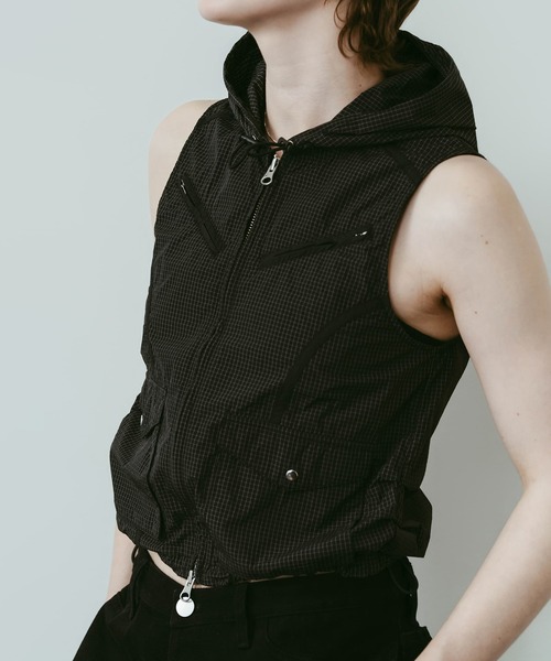Knuth Marf(クヌースマーフ)の「【Knuth Marf】nylon hoodie(ベスト・レディース・ライトグリーン/ブラック・FREE)」の16枚目の写真
