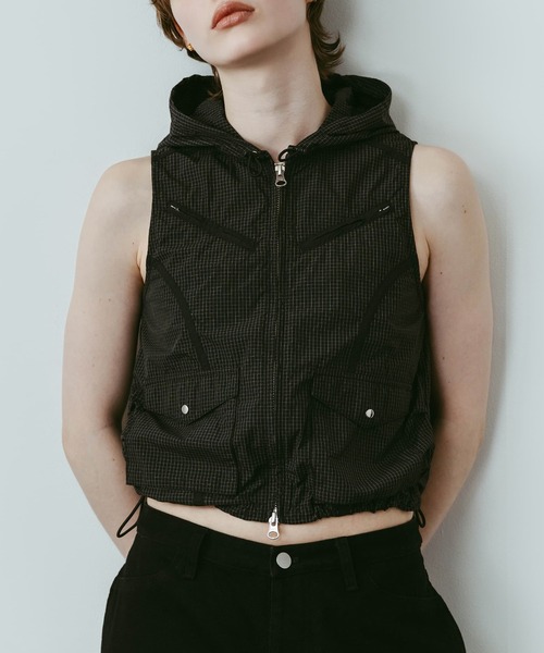 Knuth Marf(クヌースマーフ)の「【Knuth Marf】nylon hoodie(ベスト・レディース・ライトグリーン/ブラック・FREE)」の17枚目の写真