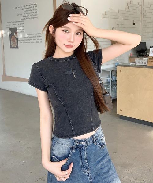 2ly2(トゥーリートゥー)の「ヴィンテージ風リブ加工コンパクト半袖Tシャツ ショート丈トップス レディース(Tシャツ/カットソー・レディース・カーキ/ダークグレー/ブルー・FREE)」の9枚目の写真