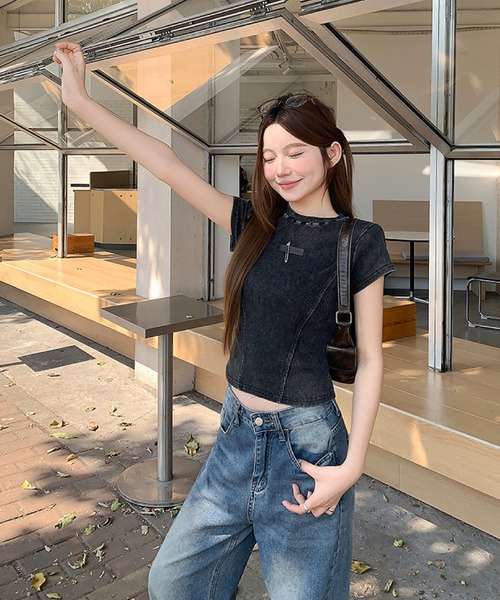 2ly2(トゥーリートゥー)の「ヴィンテージ風リブ加工コンパクト半袖Tシャツ ショート丈トップス レディース(Tシャツ/カットソー・レディース・カーキ/ダークグレー/ブルー・FREE)」の11枚目の写真