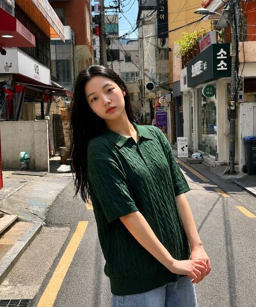 BASIC LABEL（ベーシックラベル）の「Oinel Cable Button Collar Short-Sleeve Knit 4 Color [BLSK_1001]（Tシャツ/カットソー・レディース・ネイビー/グリーン/バーガンディー/ブラック・SMALL/MEDIUM/LARGE/X-LARGE）」の10枚目の写真